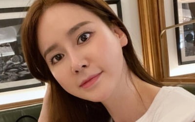 '안정환♥' 이혜원, 즐비한 행복 속에 행운 찾는 중 "혹시 있나" [TEN★]