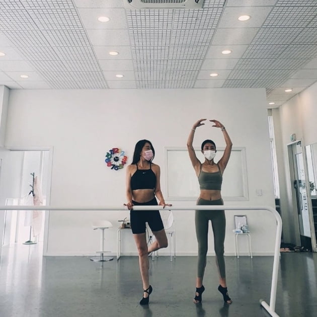 '45세' 채정안 "좋아하는 친구와 함께, 오래오래" [TEN★]