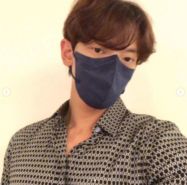 '김태희♥' 비, 마스크를 해도 잘생김[TEN★]