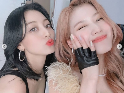 트와이스 사나, 예쁘다는 말로는 부족해!...폭풍 애교에 녹아버린 男心[TEN★]