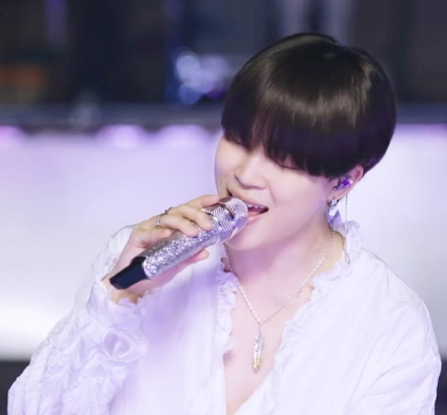 '쇼 스토퍼' 방탄소년단 지민, 'I'll Be Missing You' 초고음 외신 극찬세례...구글 트렌드 1위