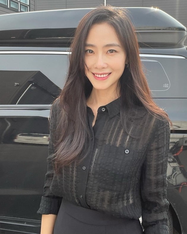 '새댁' 홍수현, 결혼하더니 전업 준비? "경찰수업 중" [TEN★]