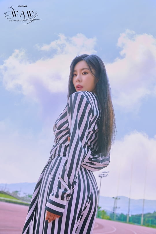 마마무 휘인, 데뷔 첫 온라인 콘서트 티저 공개…'고혹↔러블리' 팔색조 매력