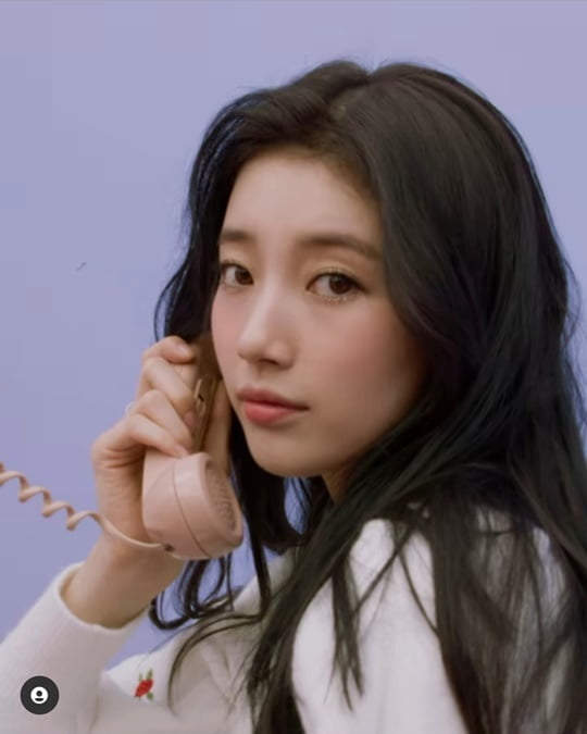 수지, 데님 패션도 완벽 소화하며 '미모 열일' [TEN ★]