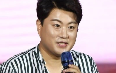 김호중, '폭행 혐의' 완전히 벗었다…경찰 내사 종결