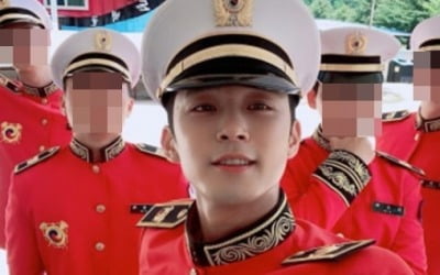 이재진, 군 전역 인사 "즐겁게 군생활 마쳐" [TEN★]