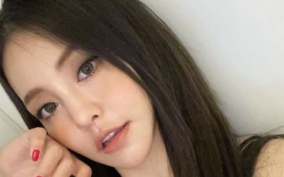 브브걸 유정, 꼬북좌 맞아? 웃음기 빼고 시크美 장착 [TEN★]
