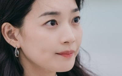 신민아X김선호, 바닷가 '심쿵' 투샷 ('갯마을 차차차')