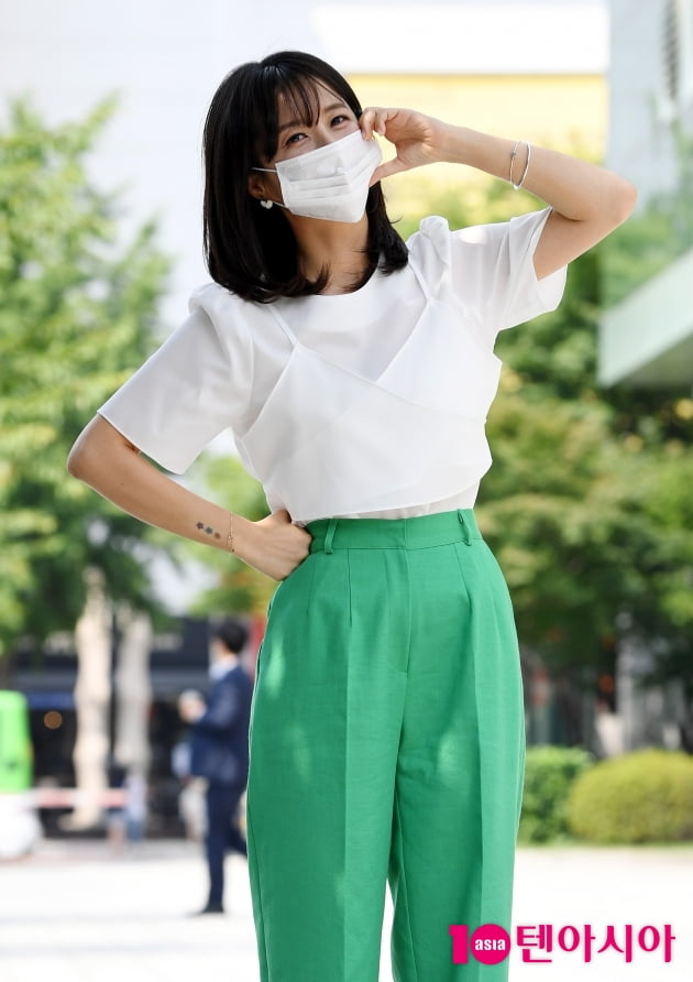 [TEN 포토] 은가은 '볼하트도 귀엽게'