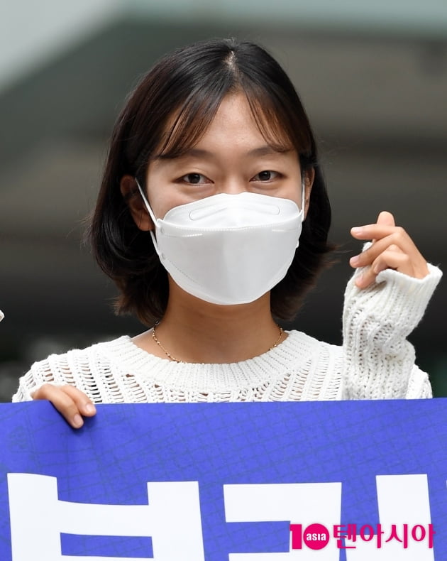 [TEN 포토] 박경혜 '신스틸러의 깜찍한 하트'