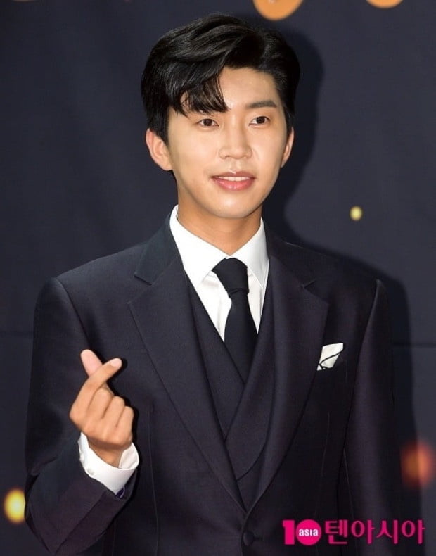 "'데뷔 5주년' 임영웅 선행 본받아"…영웅시대 우리들, 저소득 가정에 후원금