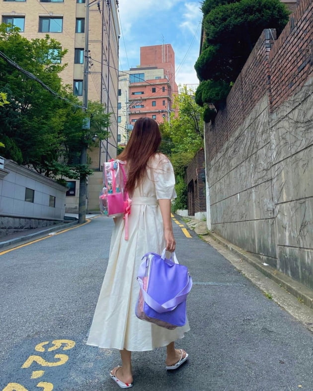 '한재석♥' 박솔미, 아침부터 이렇게 꾸밀 시간 있다고? 비주얼에 진심인 편 [TEN★]