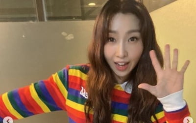 공민지, 2NE1 막내 때도 못 봤던 상큼발랄 美친 매력 [TEN★]