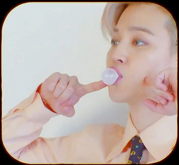 방탄소년단 지민, 어린 시절 브래드 피트 닮은 필름릴 공개