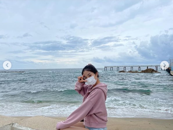 김혜윤, 바닷가에 나타난 마멜공주...오늘은 핑크소녀[TEN★]