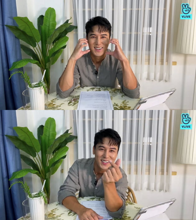 장민호, '트롯 신사' 인기 증명…브이라이브 하트만 700만
