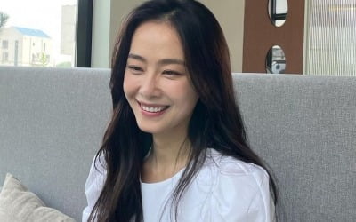 '새댁' 홍수현, 마네킹인 줄 착각하겠네…청순+단아 비주얼 [TEN★]