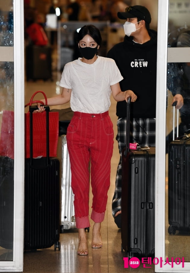 [TEN 포토] 한예슬 '남자친구 류성재 언론에 공개'