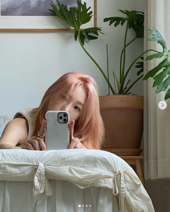 태연, 수수한 화장에도 빛나는 탱구美...요정이 여기있네[TEN★]