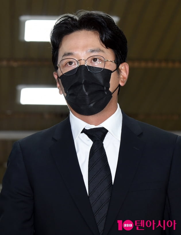 '450억 부동산 재벌' 하정우, '경제적 손실'이라는 옹색한 읍소 [TEN 이슈]