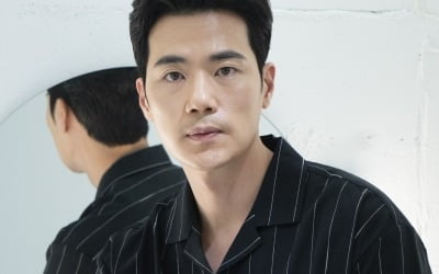 [TEN 인터뷰] '귀문' 김강우 "첫 공포영화, 촬영장서 매니저 손 잡고 다녀"
