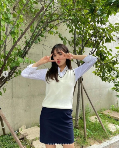 위키미키 최유정, 교복 입고 뽐낸 청순미모...상큼 발랄[TEN★]