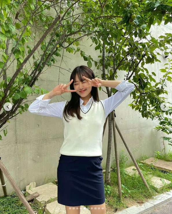 위키미키 최유정, 교복 입고 뽐낸 청순미모...상큼 발랄[TEN★]