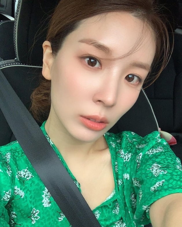 '오뚜기3세' 함연지, "발전"한 미모…20만원대 유럽 원피스 입고 '상큼' [TEN★]