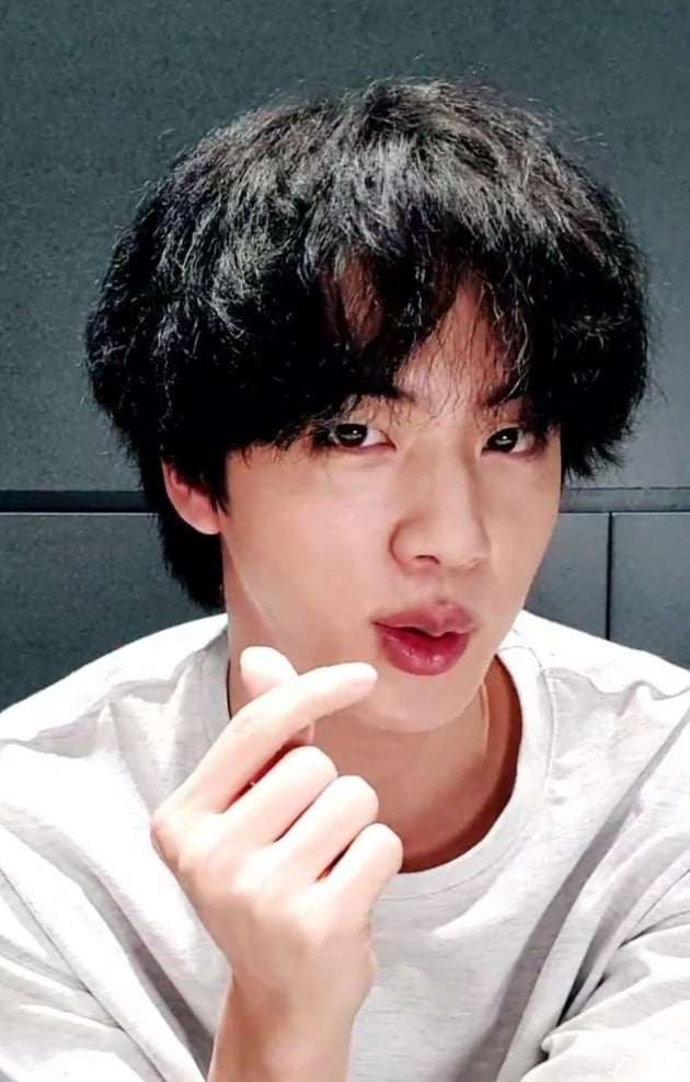 방탄소년단 진./