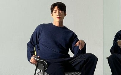김우빈, '♥5살 누나 신민아' 생각하나…지그시 감은 눈 [TEN★]