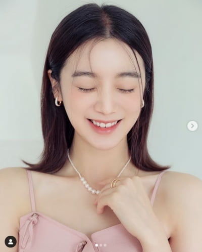 혜림, 청초함 가득한 핑크빛 매력...소멸할 듯 한 얼굴[TEN★]