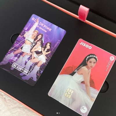 블랙핑크 지수, 예쁜 애 옆에 예쁜 카드...누구?[TEN★]