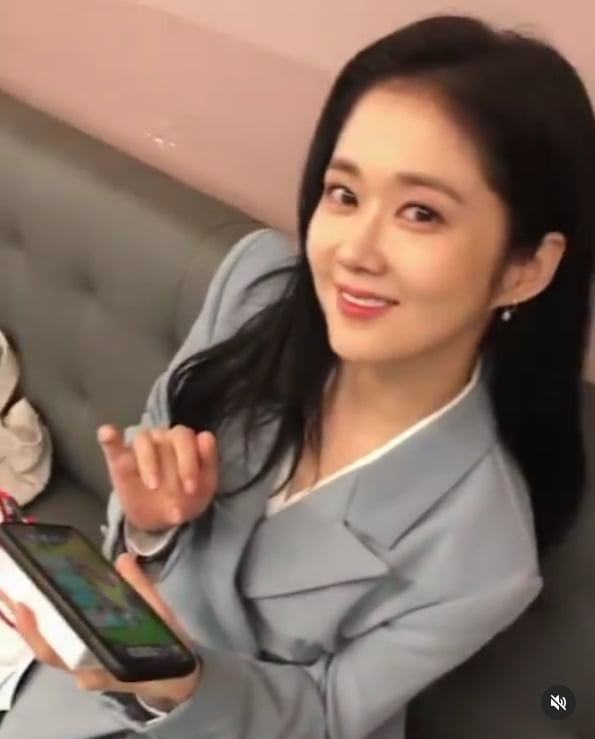 장나라, 게임의 왕좌를 노린다...41세 깜찍미모[TEN★]