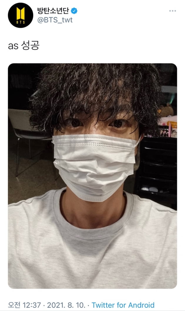 방탄소년단 진, 라이브 방송 뒤 셀카 한장 공개했을 뿐인데...전 세계 방송국이 들썩