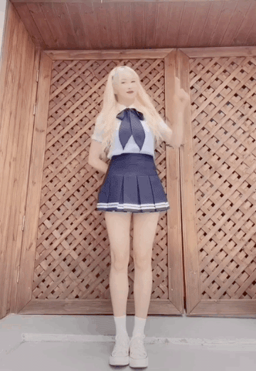 우주소녀 다영, 어마무시한 다리길이 '비율 머선129' [TENTOK]