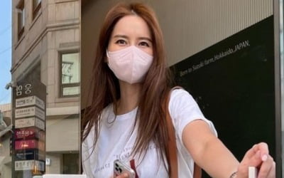 '안정환♥' 이혜원, 1600만원 호가하는 H사 명품백 메고 신사동 "데이트" [TEN★]