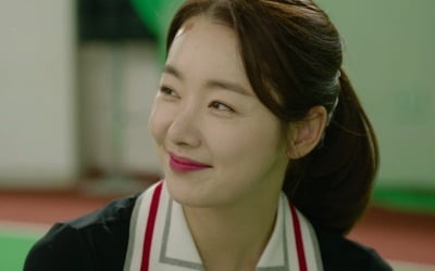 소이현, 박윤재와 데이트 포착…묘한 분위기 ('빨강 구두')