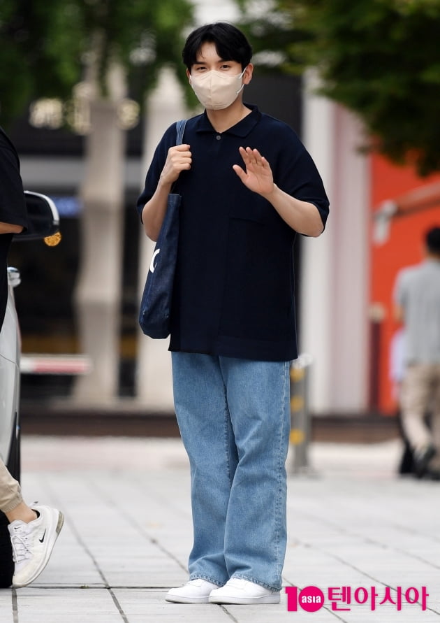[TEN 포토] 슈퍼주니어 려욱 '청청패션도 완벽하게 소화'