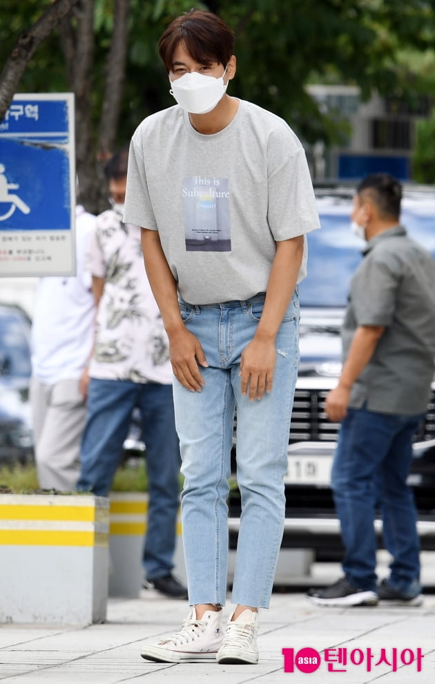 [TEN 포토] 이지훈 '빛나는 존재감'