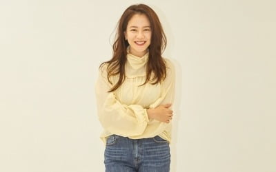 [TEN 인터뷰] '마녀식당' 송지효 "데뷔 20년에도 워커홀릭, 소처럼 계속 일하고 싶어요"