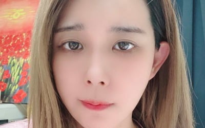 [서예진의 BJ통신] '아프리카 TV 1세대 여신' 김이브, '19금' 딱지 달고 굴욕적인 복귀[TEN이슈]