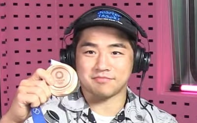 [TEN 리뷰] '유도 동메달' 안창림 "이상형은 한효주…자립심 강한 여자친구 있다" ('철파엠')