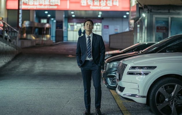 영화 '악에 바쳐' 스틸./ 사진=박유천 인스타그램