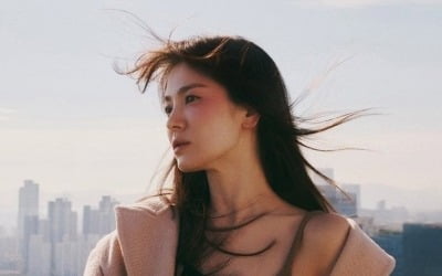 송혜교, 사랑하면 예뻐진다더니 [TEN★]