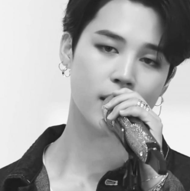 방탄소년단 지민 "K팝을 대표하는 목소리 1위 선정...그래미 여왕 리조도 빠진 '보물 목소리'