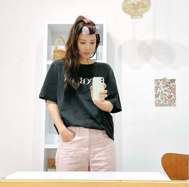 이지아, 20대는 못따라할 독보적 우아함...대왕롤은 덤[TEN★]