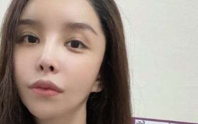 하리수, 코로나19 백신 2차 접종 "제발 좀 사라져주라" [TEN★]