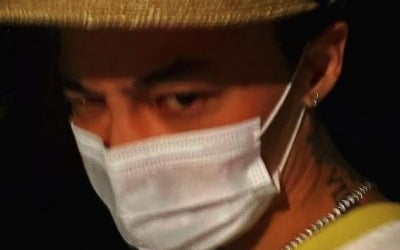 지드래곤, 90억대 펜트하우스에 미술품 한가득…아트 갤러리 못지않네 [TEN★]