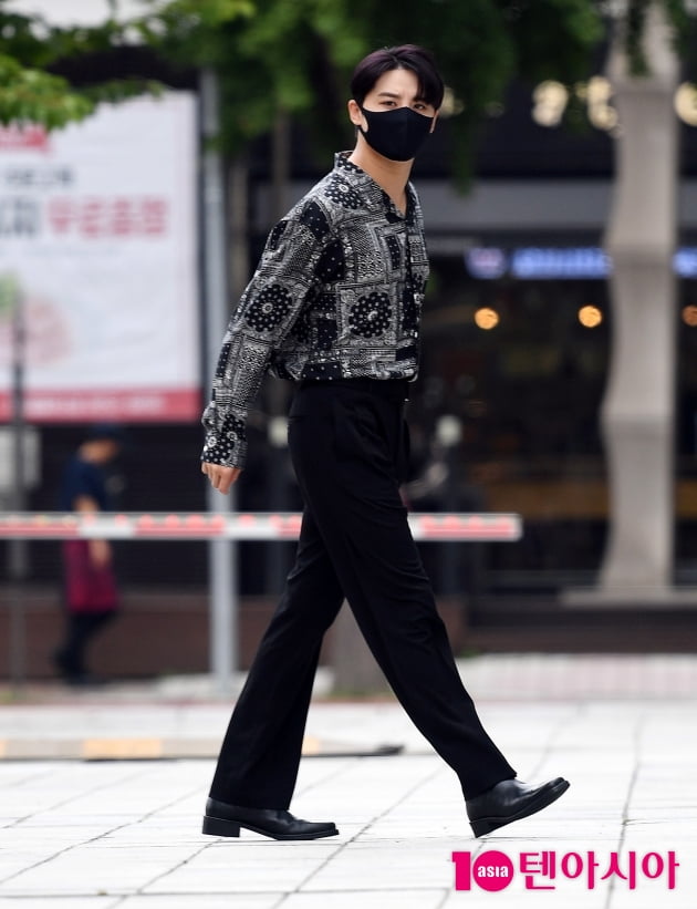 [TEN 포토] 김준수 '눈부신 발걸음'