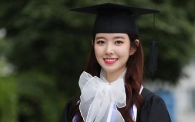 진세연, 혼자 캠퍼스물 찍는 줄…28살에 대학 졸업 [TEN★]